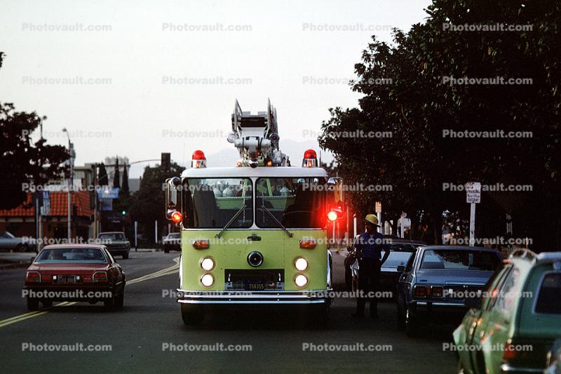 firetruck head-on, Fire Truck, Cars, 1970s