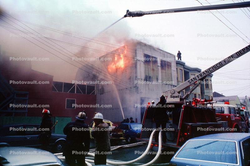 Flames, snorkle, SFPD, building, Mission District, San Francisco