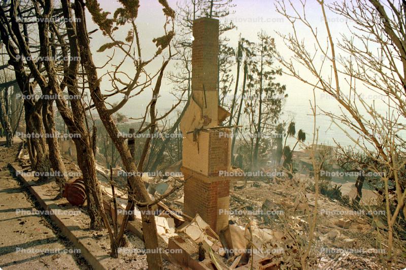 Chimney, Burned out Houses, Charred Homes, Hill, Hillside, Malibu Fire, California, grass fire, wildfire, Wild land Fire