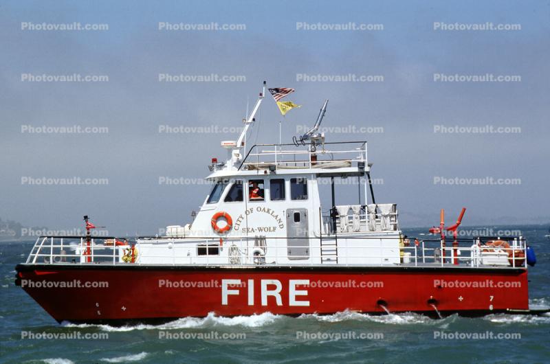 Fireboat, redhull, redboat