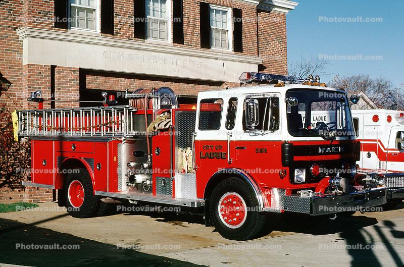 City of Ladue, 391, Mack Fire Engine, Missouri, USA
