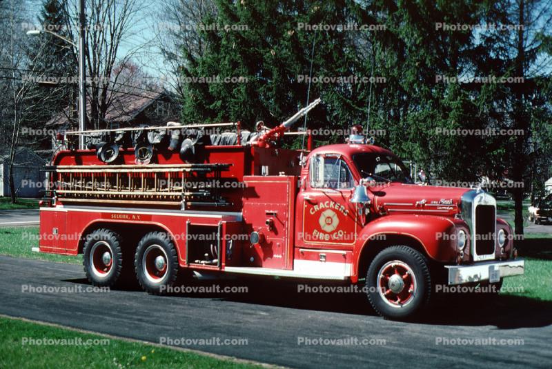 1960 Mack B85FSW, Triple combination pumper, Terry Rite Mack Engine, Crackers Fire Co., ladder, Selkirk New York, Formerly owned by Coeymans, 1960s