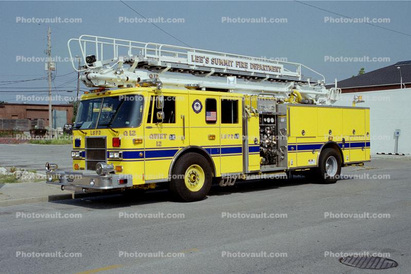 Quint 12, LSFD, Lee's Summit Fire Department