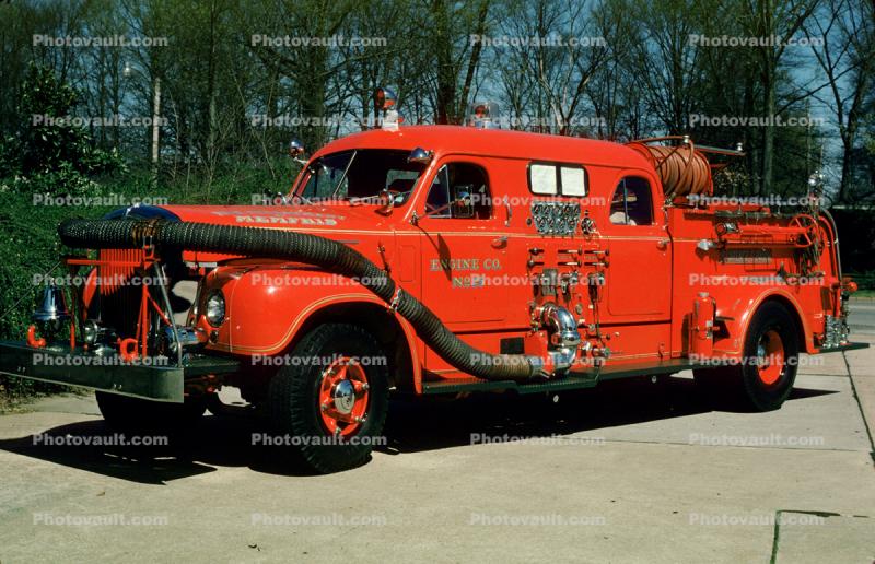 Engine Co. # E-25, Clarence S Baugh, Fire Dept of Memphis, 1957 Mack 1500