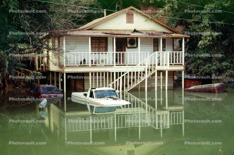 Flooded Building, Home, House, Balcony, Car, 14 January 1995