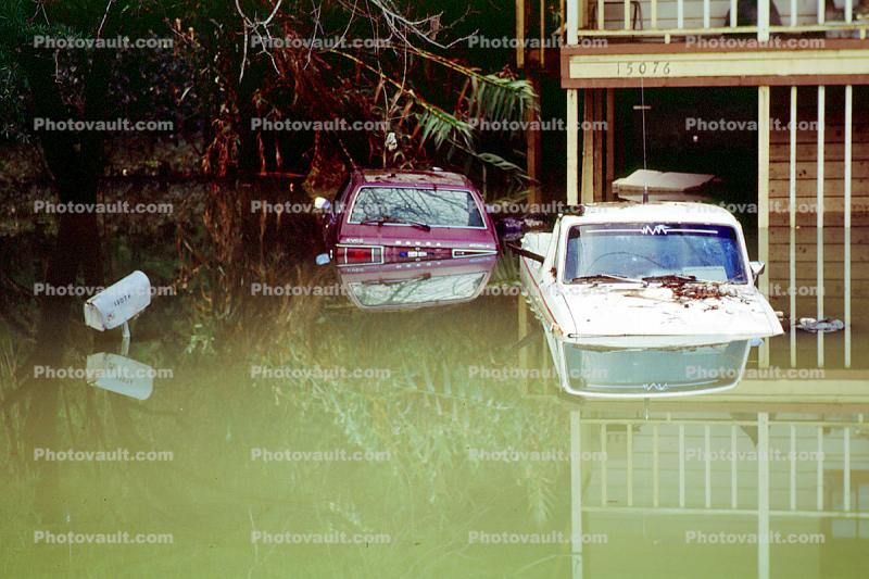 Flooded, Mailbox, river, Home, House, Balcony, Car, 14 January 1995