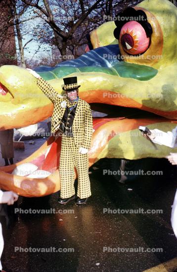 Clown with Rainbow Dragon Car, Alligator