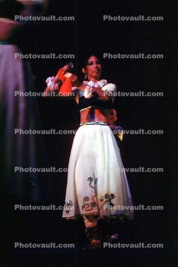Sundara Berdach, Chitresh Das Dance Company, Kathak style dance