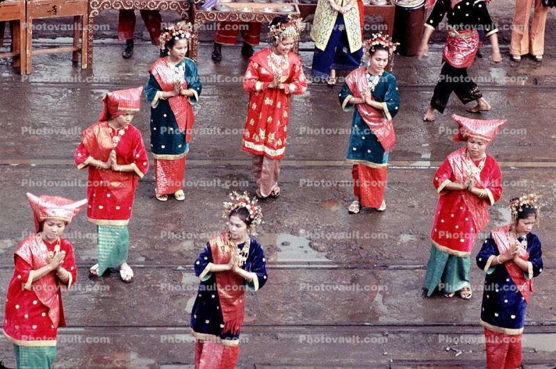 Dancers, Padang, Indonesia