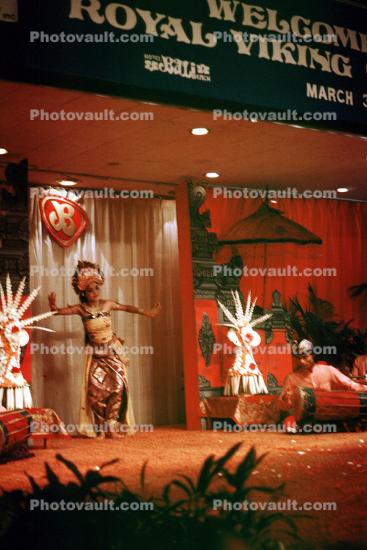 Legong Dancers, ethnic costume, native, Balinese Gamelan Orchestra, stage, Bali