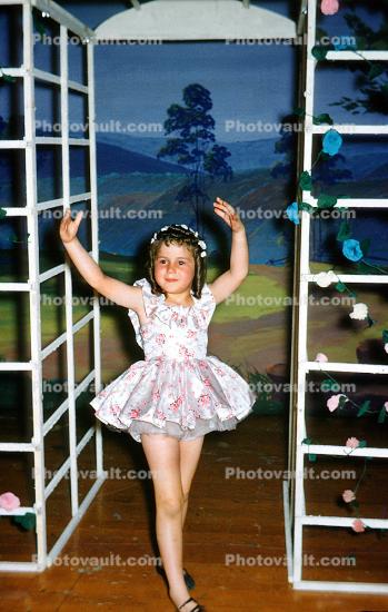 Girls, Dance, Ballerina, September 1959, 1950s