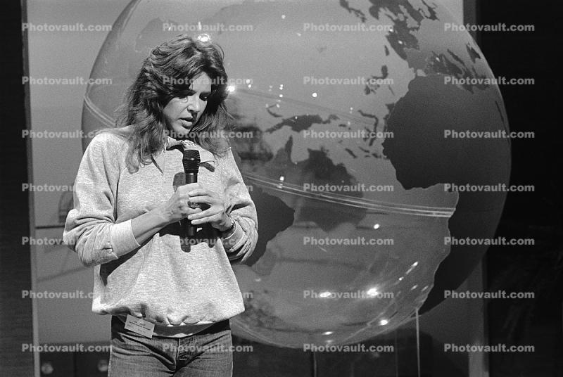 Patti Davis at End Hunger Network Telethon, 9 April 1983