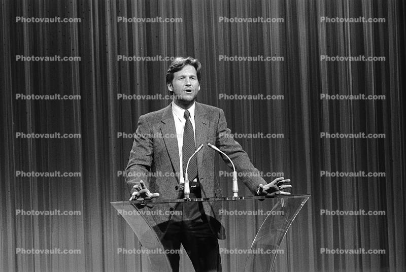 Jeff Bridges at End Hunger Network Telethon, 9 April 1983