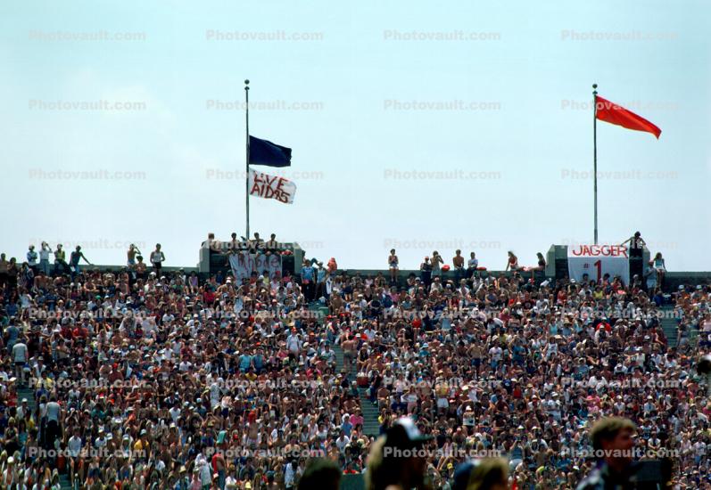 Audience, People, Crowds, Spectators, JFK Stadium, Live Aid Benefit Concert, 1985