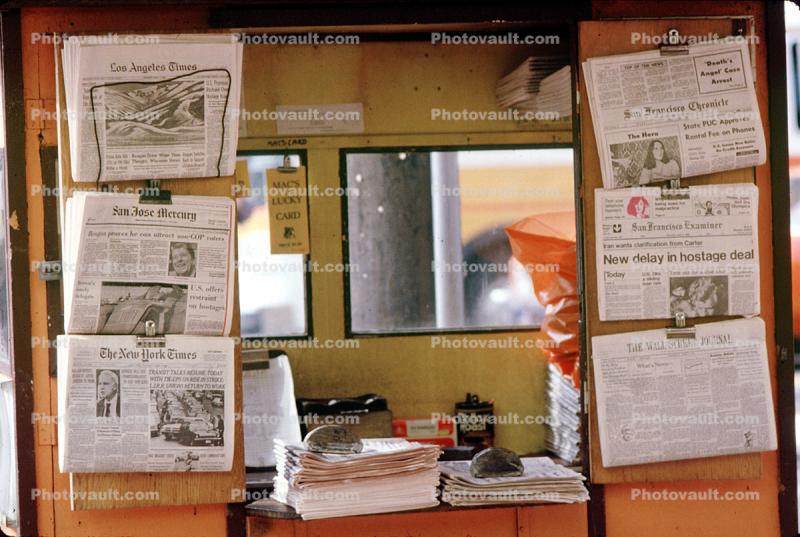 News stand, Newspaper Stand, Newstand