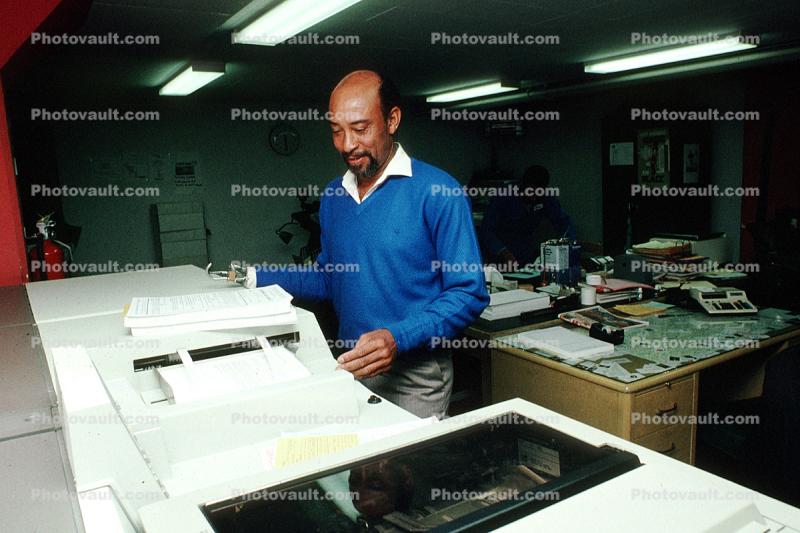 Man with an artificial arm,16 November 1988