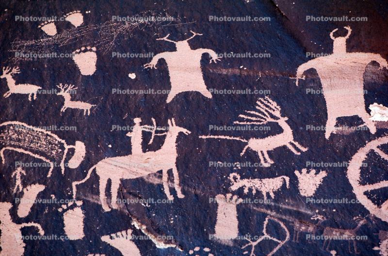 Spaceman, Astronaut, Deer, Horse, bow and arrow, footprint