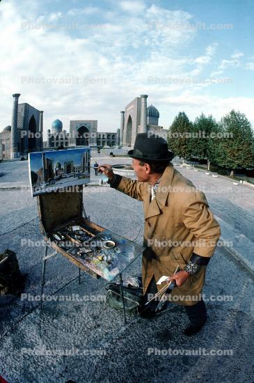 Man, Painter, Registan Buildings, Islamic College, Mosque, Samarkand, Uzbekistan