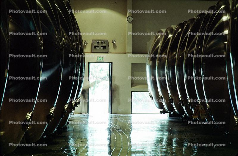 Fermentation Tanks, Aluminum, Aluminum Aging barrels, Metal, Aluminum Barrels, Fermenting Tanks