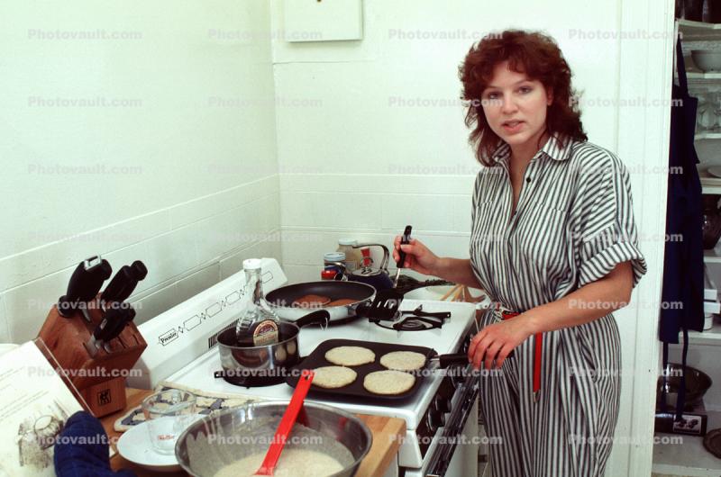 Stove, woman cooking, frying pan, knives, pancakes, breakfast, 1980s