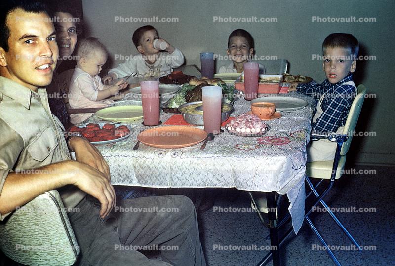 Dinner, table setting, feast, 1950s