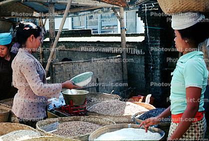 nuts, Ubud, Bali