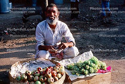Grapes, Apples, Smiling Man, vendor, fruit, Male, Mumbai