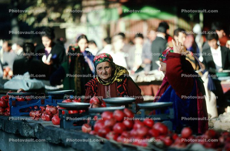 Woman, Fruit, Cold, Scales, Samarkand, Uzbekistan