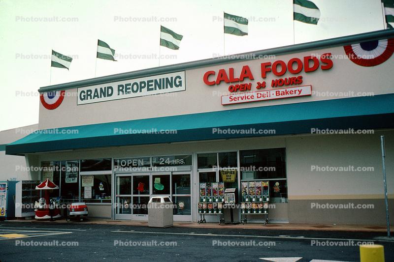 Cala Foods, Grand Opening