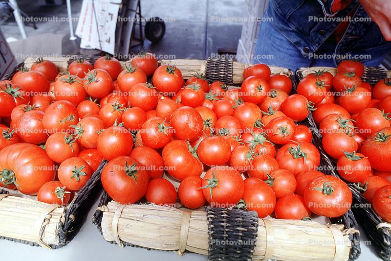 Vine Tomatoes, Farmers Market
