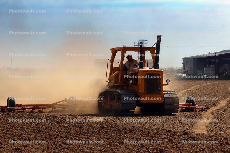 Plowing, plow, dust, field, dirt, Caterpillar Tractor, soil