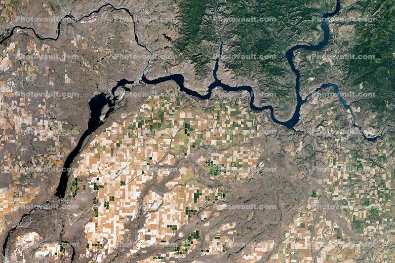 Washington State?s Grand Coulee Dam, Franklin Delano Roosevelt Lake, Columbia River, patchwork, checkerboard patterns, farmfields
