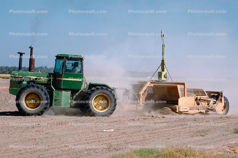 grader, John Deere 8640 Tractor, dust, mechanization, heavy equipment, Coachella, California, Dirt, soil