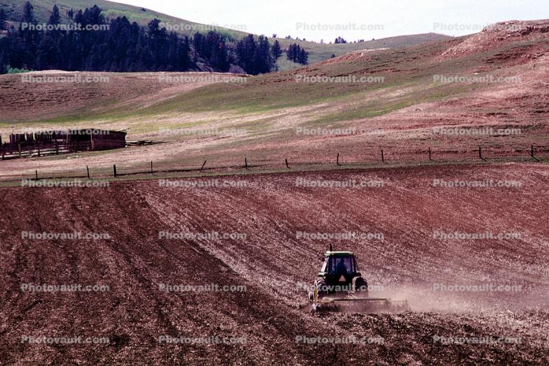 Harrow Disc Plow, Tractor and Plow, Plowing, Fields, Dirt, soil