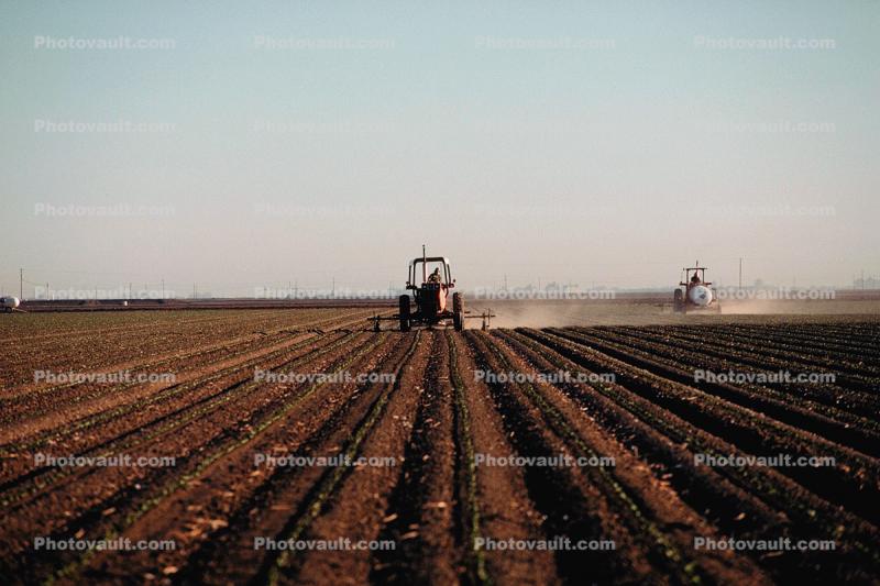 Fields, tractor, mechanization, dust, fertilizer, tank, Dirt, soil