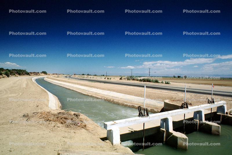Canal, Water, Central California, Fields