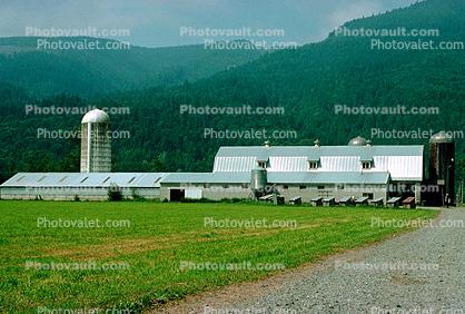 barn, silo, outdoors, outside, exterior, rural, building, architecture