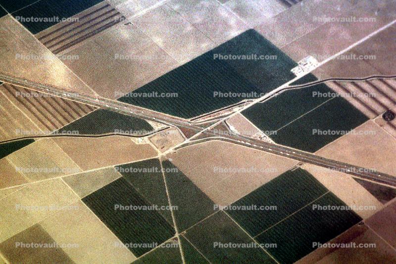 Fields, checker board, Interstate Highway I-5, patchwork, checkerboard patterns, farmfields