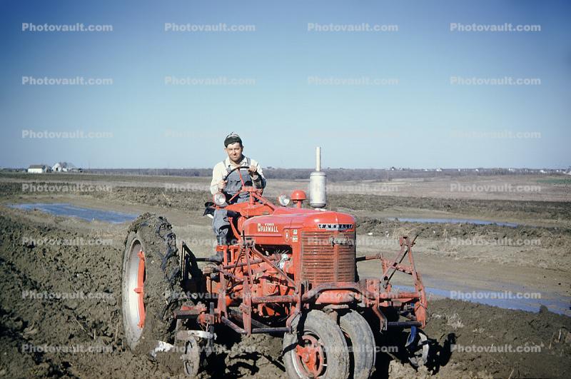 Tractor, Farmall Tractor, Plowing, Tilling, Farmer, dirt, soil