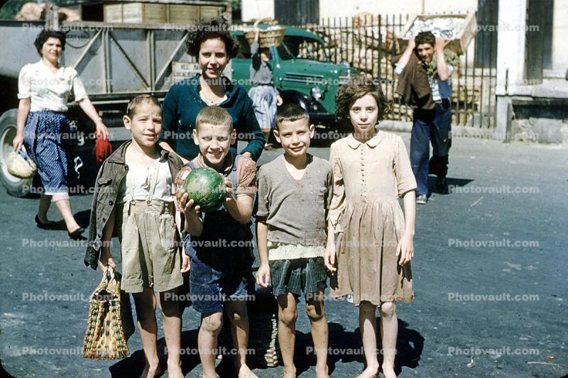 Boys, Girls, barefoot, barefeet, sister, brothers, siblings, guy, bare feet, bare foot, 1950s