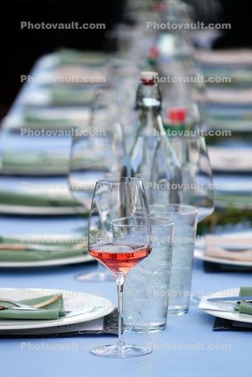 Rose Wine Glass, Dinner Table Setting, Plates