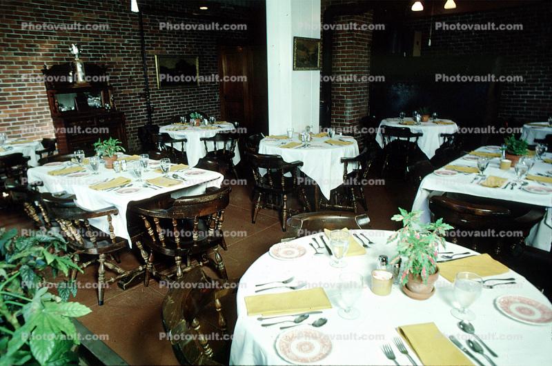 Empty Tables, Silverwaret, Burklyn Hall, Burke, 28 July 1978