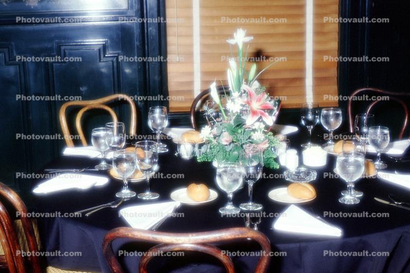 Table setting, glasses
