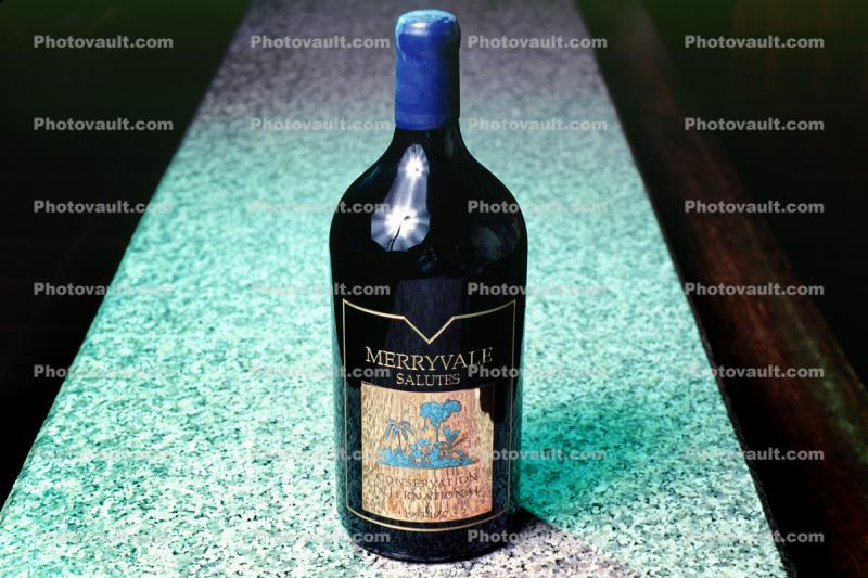 Merryvale Salutes, Red Wine Bottle