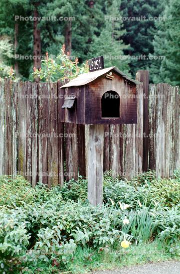 Mailbox, mail box, bird house, fence