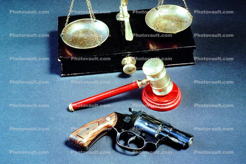 Scales of Justice, Hand Gun, Revolver, Gun Control, Pistol, Second Amendment, Gavel, Mallet