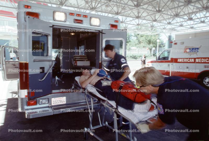 Ambulance, Emergency Entrance, Guerney, Technicians