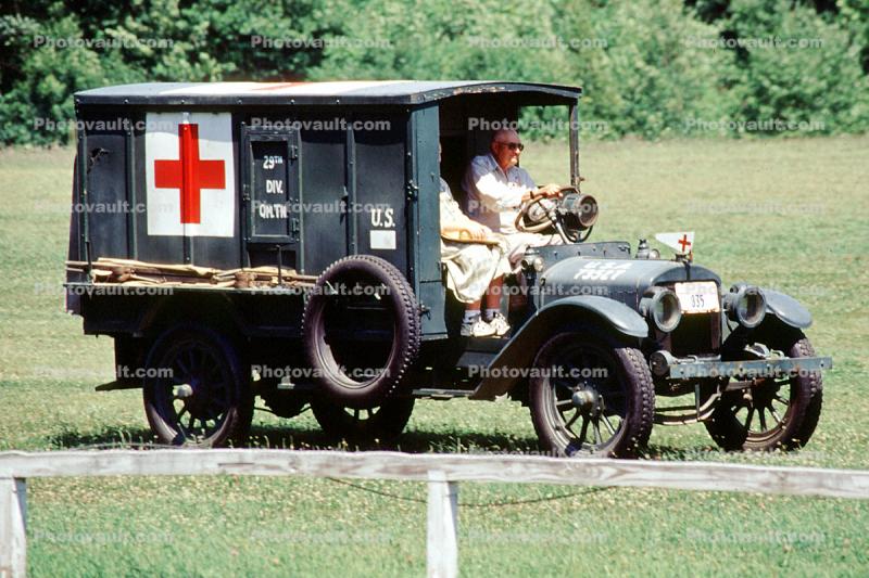 Columbia Ambulance, 1917, WWI, Rhinebeck