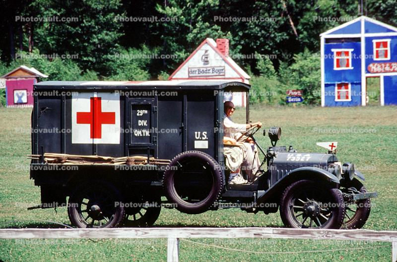 Ambulance WWI, 1950s