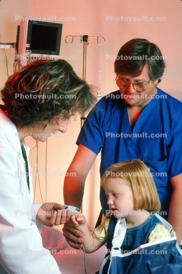 Girl, Doctor, Patient, Nurse, Redhead, cute, Pediatrics, Pediatrician